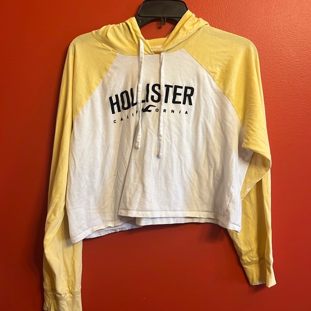 Hollister Sunny Yellow Sweatshirt size M
